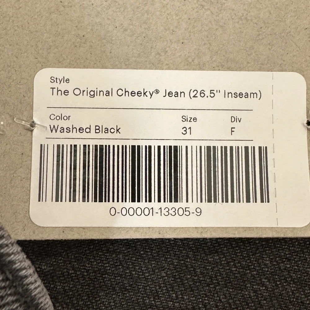 Brand New Everlane The Original Cheeky Jean Washed Black Size 31 Ankle Straight - Picture 7 of 10